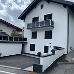 Haus Anna 公寓 *